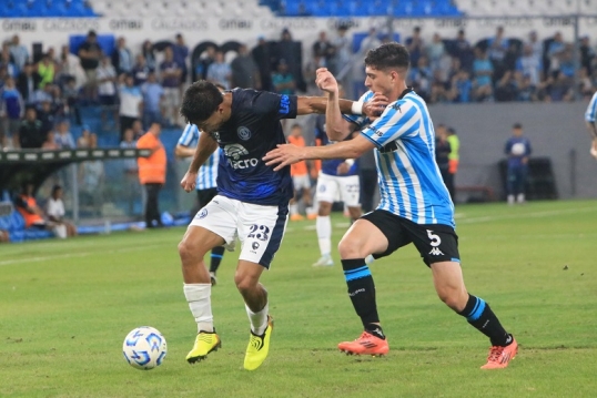 Torneo apertura de la Liga Profesional de Fútbol: Racing enfrenta a Independiente Rivadavia