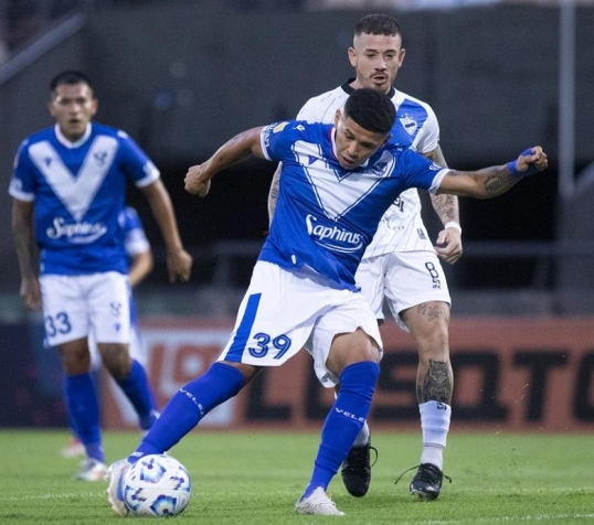 Copa Argentina: Vélez superó por 1-0 a Midland y pasó a la siguiente fase