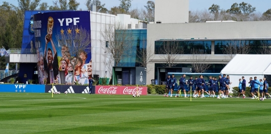 Eliminatorias sudamericanas Mundial 2026: Argentina visitará este jueves a Paraguay