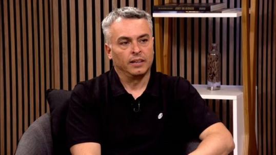 El diputado Esteban Paulón denunció penalmente a Milei, por «incitación a la violencia colectiva»