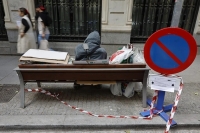España: Estiman que 3 millones de trabajadores viven en la pobreza, 770.000 por la vivienda