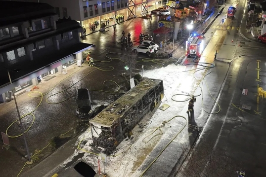 Suiza: Un autobús se incendió y dejó un saldo de seis víctimas fatales
