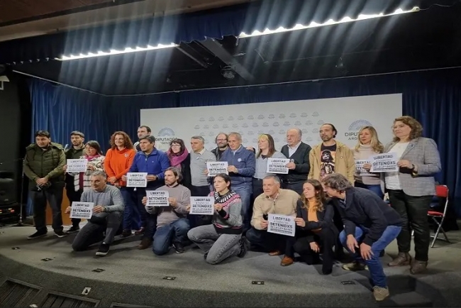Diputados recibieron a despedidos de todo el país