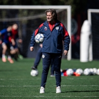Rubén Insúa asumió como nuevo entrenador de San Lorenzo