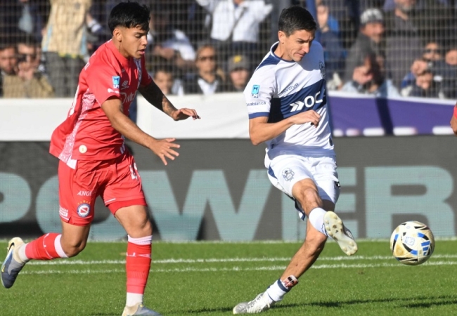 Torneo clausura de fútbol: Argentinos enfrenta a Gimnasia de La Plata