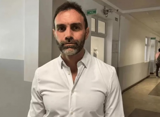 Escándalo: Senador de La Libertad Avanza fue escrachado por su esposa