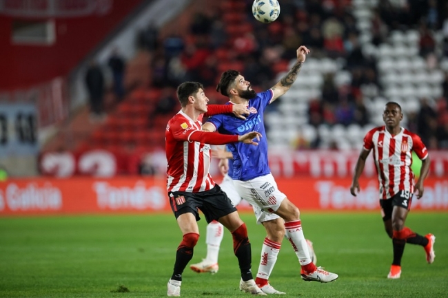 Liga Profesional de fútbol: Estudiantes empató sin goles con Unión