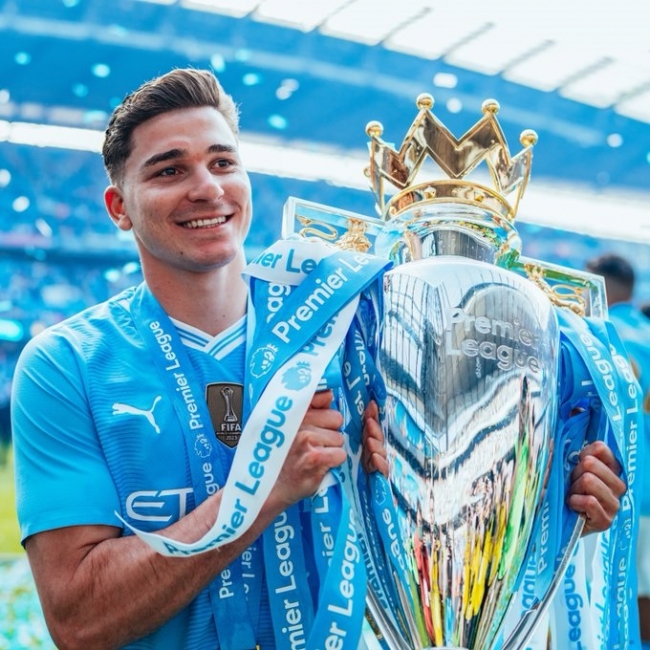Julián Álvarez, se despidió del Manchester City: «Hoy me despido de este maravilloso club con muchas emociones»