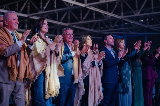 La Rioja: Victoria Villarruel se mostró junto a Raúl Jalil, en la fiesta del poncho