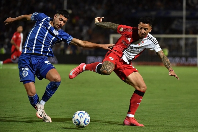 Liga Profesional de Fútbol: River empató sin goles con Godoy Cruz