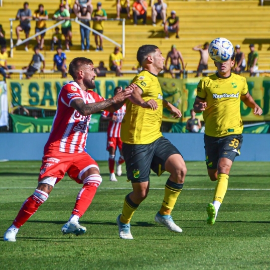 Liga Profesional de Fútbol: Defensa igualó sin goles con Unión