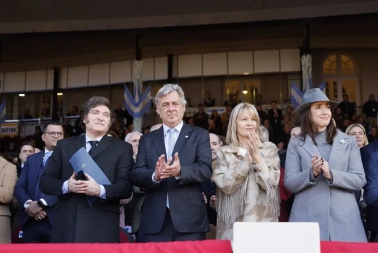 La vicepresidenta, Victoria Villarruel aseguró que no le permitieron el ingreso a su equipo al acto con Milei en La Rural