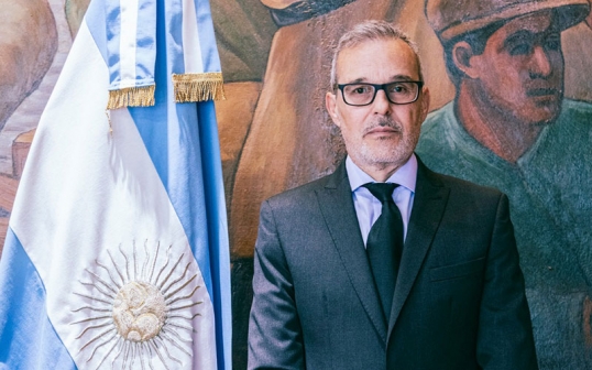 Tras hablar el papa Francisco de corrupción en el Gobierno, se va Mario Russo