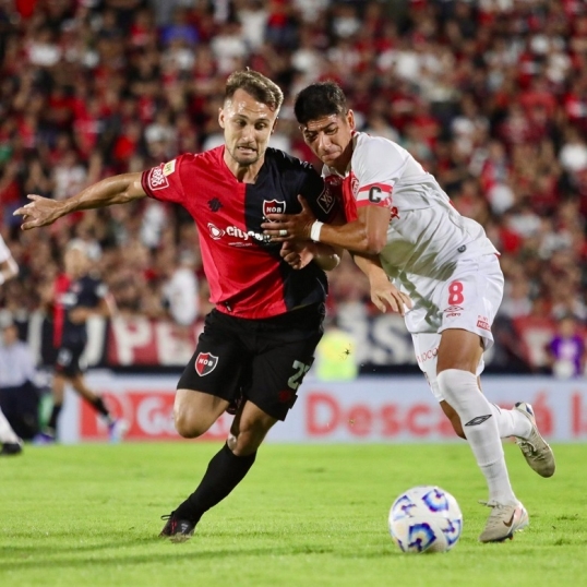 Torneo clausura de la Liga Profesional de Fútbol: Argentinos Juniors enfrenta a Newell‘s