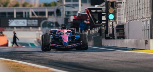 Fúrmula 1: Colapinto sigue sumando kilómetros en el Circuito de Barcelona-Catalunya