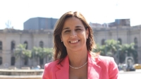 Soledad Carrizo, directora del INAES usó la IA para convertir a Massa, Llaryora y Schiaretti en cucarachas