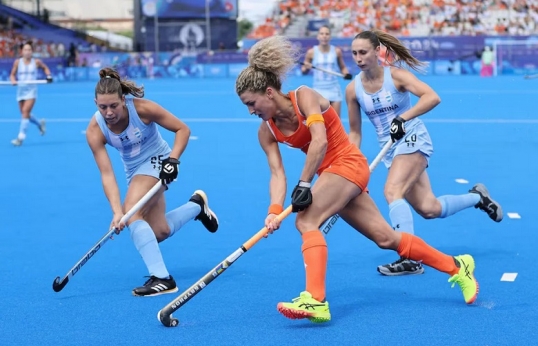 Juegos Olímpicos 2024: Las Leonas perdieron con Países Bajos y juegan por el bronce