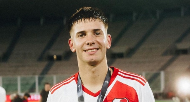 Paris Saint-Germain busca al juvenil Franco Mastantuono