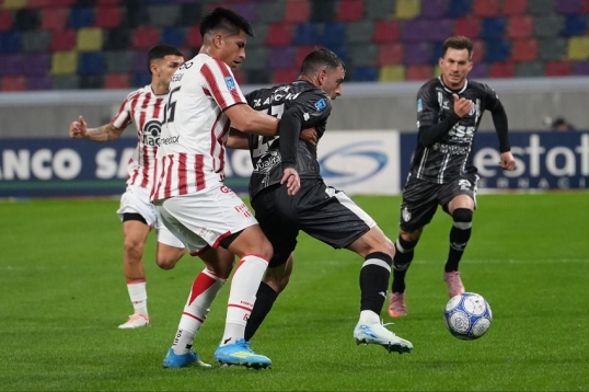 Torneo clausura de fútbol: Instituto superó a Central Córdoba, en Santiago del Estero