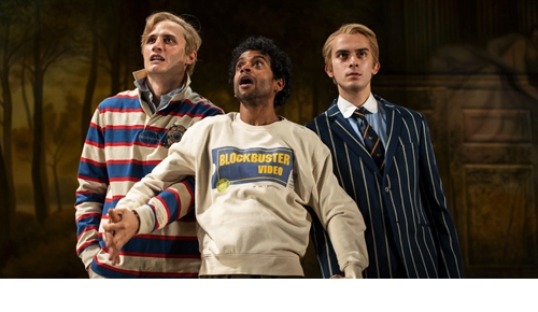 Hiran Abeysekera, ganador del Premio Olivier, interpreta a Hamlet