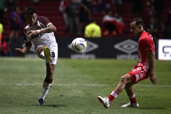 Torneo apertura: Argentinos enfrenta a Lanús, por un lugar en cuartos de final