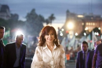 En el Día de la Lealtad de Cristina, con una chicana a Luis Caputo