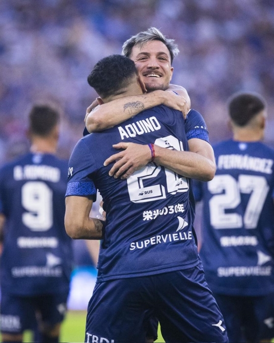 Liga Profesional de Fútbol: El líder del torneo, Vélez visita a Unión, con sueño de ser campeón