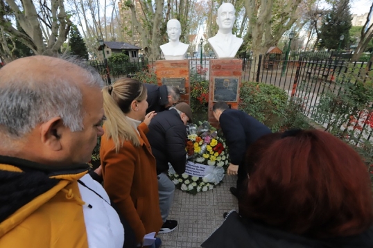 Fernando Gray conmemoró el 50° aniversario del paso a la inmortalidad Juan D. Perón en Esteban Echeverría