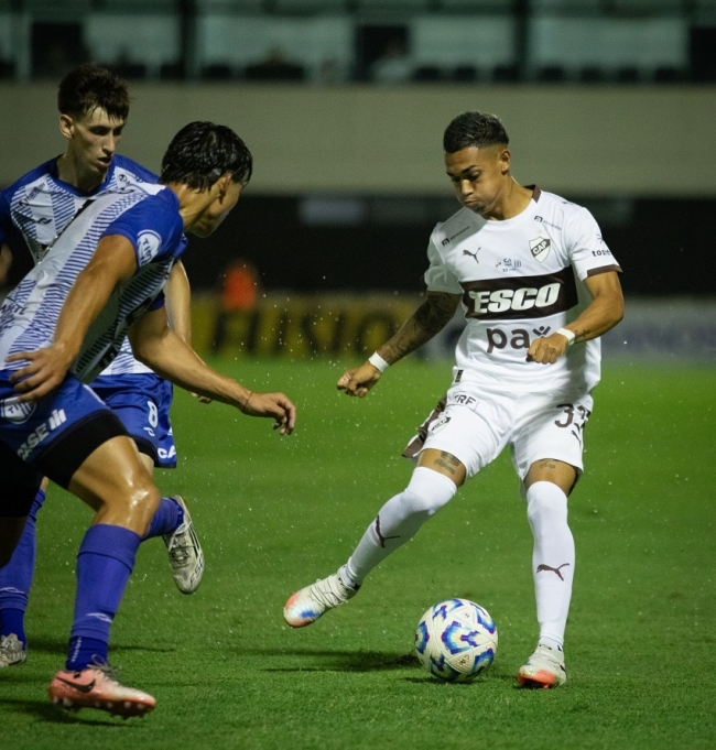 Copa Argentina: Platense venció por 1-0 a Argentino Monte Maíz