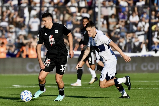 Liga Profesional de Fútbol: Gimnasia empató sin goles con Deportivo Riestra