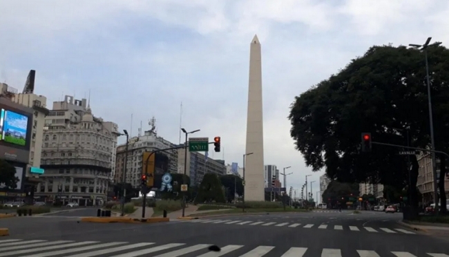 El tiempo en el AMBA, se presenta fresco por la mañana, cielo mayormente nublado y una máxima de 24 grados