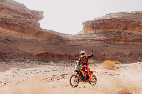 Rally Dakar 2026: Luciano Benavides llegó segundo y se define el campeonato en la útima etapa