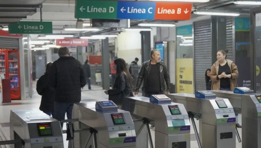 Desde diciembre los subtes se podrán abonar con nuevos medios de pago como celulares, tarjetas de débito, crédito y también SUBE