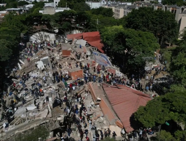 Hay más de 130 muertos por el terremoto en Colombia