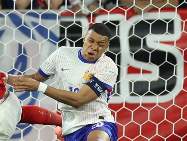 Eurocopa de Alemania 2024: Mbappé sufrió la fractura de su tabique nasal en el partido que Francia, le ganó a Austria por 1 a 0