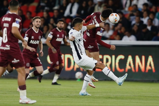 Copa Sudamericana: Lanús venció a Liga de Quito en Ecuador