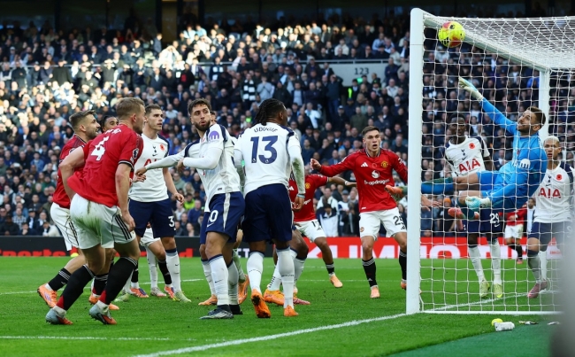 Premier league: Manchester United empató 2-2 ante el Tottenham