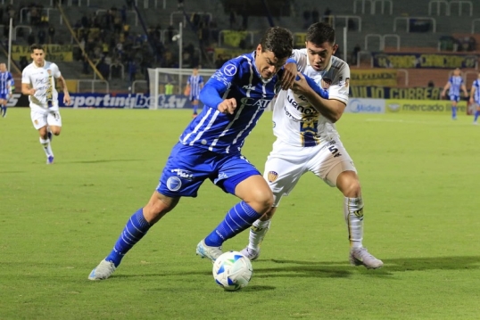 Copa Sudamericana Grupo D: Godoy Cruz superó por 2 a 0 a Sportivo Luqueño