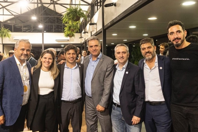 Kicillof: «El campo popular debe transformar las estructuras productivas para mejorar la vida de los pueblos»