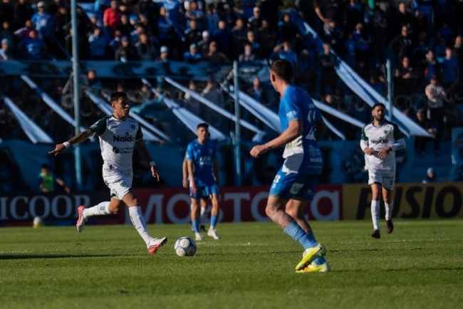 Torneo clausura de fútbol: Sarmiento logró una victoria importante ante Estudiantes de Río Cuarto