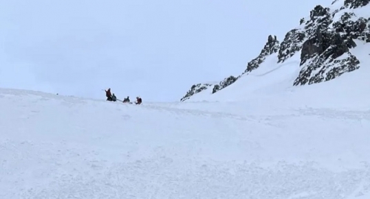 Bariloche: Afirman que los sobrevivientes de la avalancha daban clases en la montaña de forma «irregular»