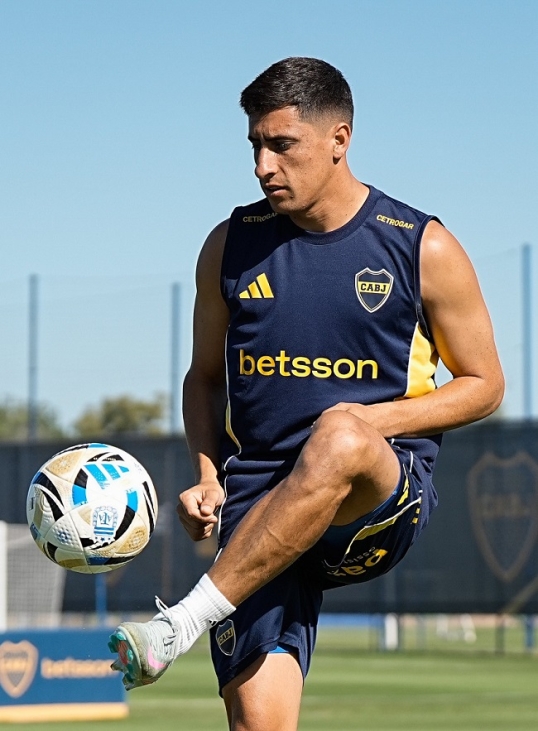 Merentiel sufrió un desgarro en el gemelo y no podrá jugar ante Riestra