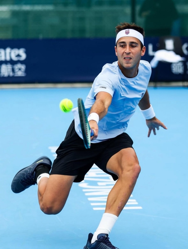 ATP 250 de Hangzhou: Tomás Etcheverry debió retirarse pon una lesión