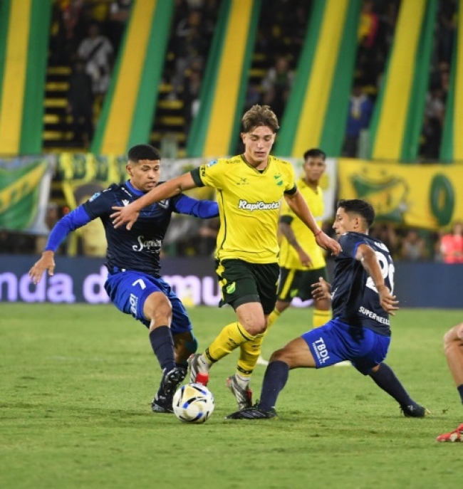 Torneo clausura de fútbol: Vélez enfrenta a Defensa y Justicia