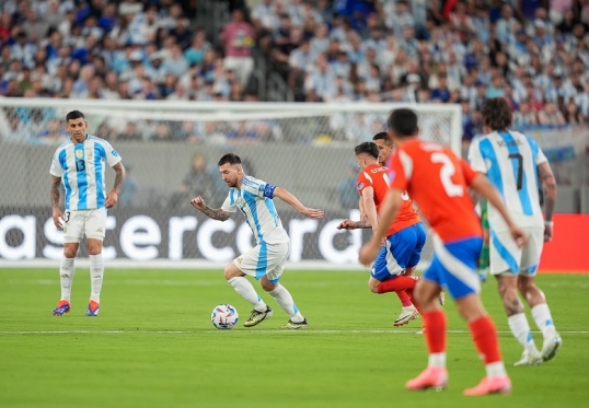 Copa América 2024: Argentina, le ganó por 1-0 a Chile y clasificó a la siguiente ronda