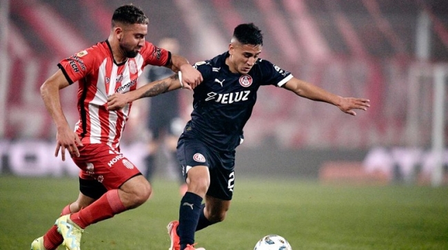 Liga Profesional de fútbol: Independiente empató sin goles con Barracas Central