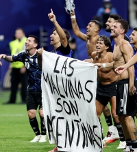 La Casa Blanca defendió el derecho de mostrar la bandera de las Islas Malvinas en EEUU