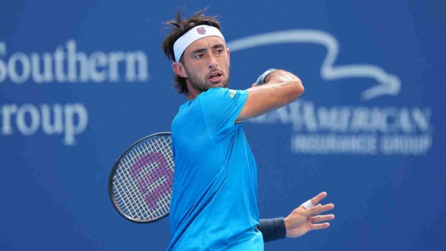 Masters 1000 de Cincinnati: Thiago Tirante, le ganó a Jakub Mensik y clasificó a cuartos de final